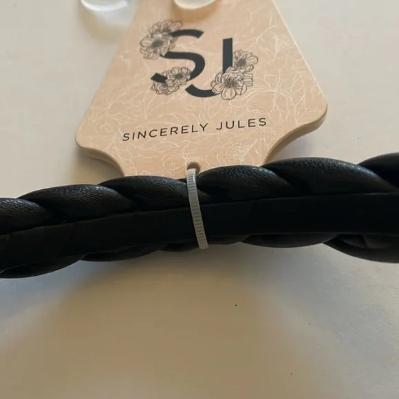 Sincerely Jules Black Faux Leather Braided Headband - Picture 5 of 5